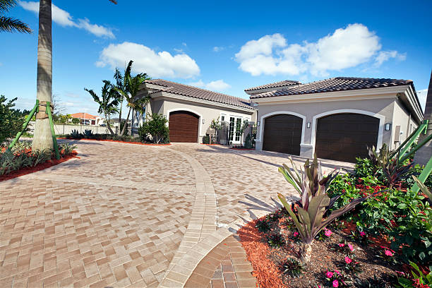 Best Decorative Driveway Pavers in Kingsland, TX